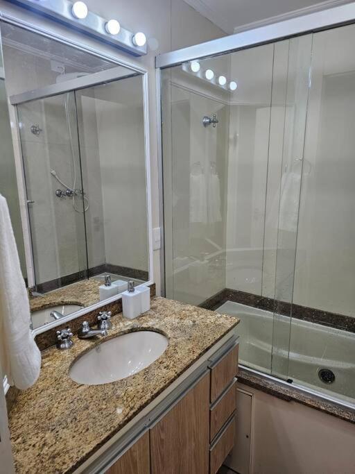 Flat Capitania Varam 143 Pitangueiras กัวรูจา ภายนอก รูปภาพ